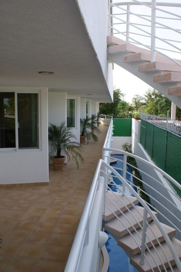 Suites Riviera Cancún Exterior foto