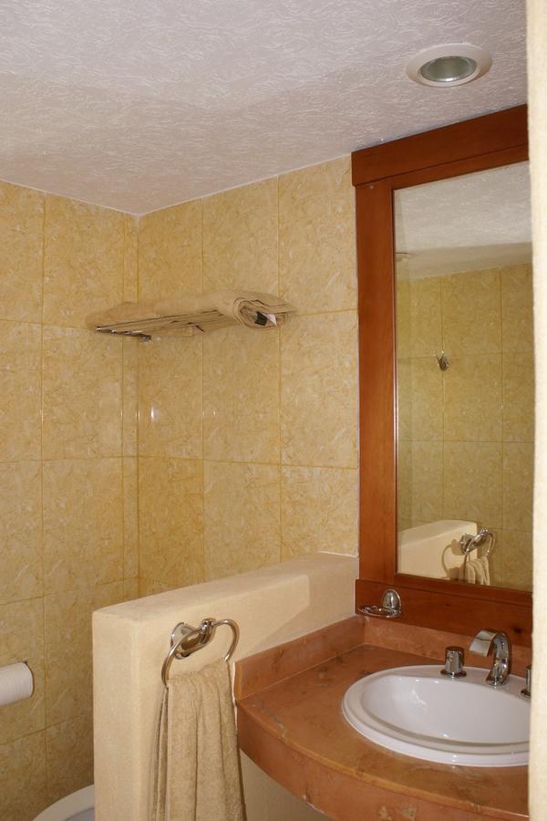 Suites Riviera Cancún Exterior foto
